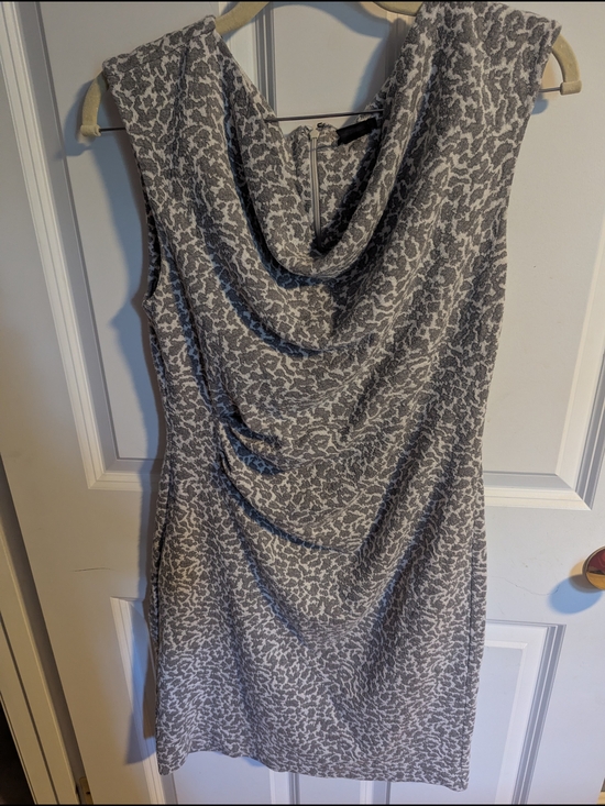 Ann Taylor Dresses & Skirts - Ann Taylor Women’s Medium Petite Gray Sleeveless Sheath Dress